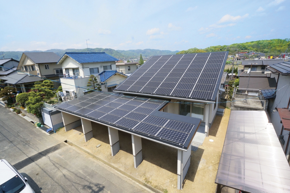 太陽光発電２３kW搭載で約１０万円の収入ある家！